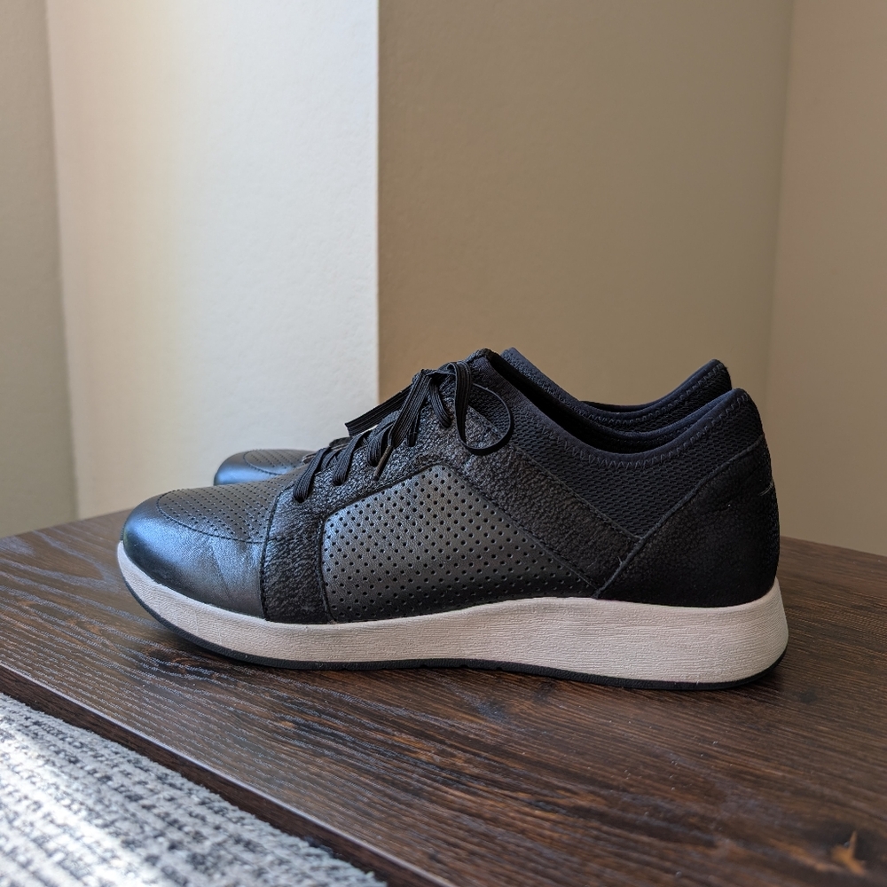 Dansko Cozette Black Leather Comfort Sneakers Shoes